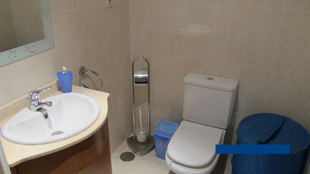 Nibho Apartment إسبونسيندي الغرفة الصورة