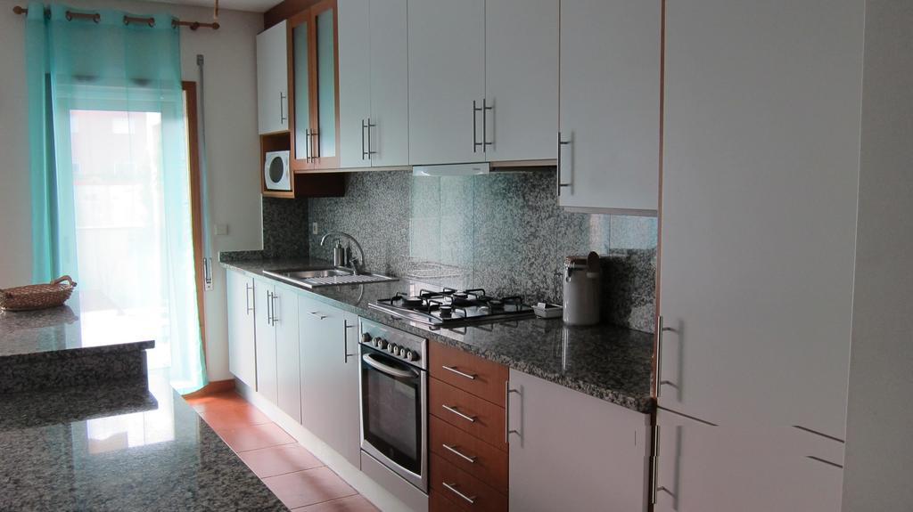 Nibho Apartment إسبونسيندي الغرفة الصورة